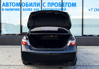 Подержанный автомобиль Toyota Camry Sedan 2011 года (19 фото)