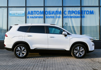 Подержанный автомобиль Geely Okavango 2022 года (7 фото)