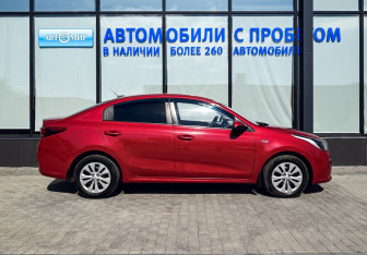 Подержанный автомобиль Kia Rio Sedan 2018 года (6 фото)