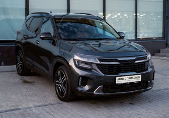 Подержанный автомобиль Kia Seltos 2022 года (7 фото)