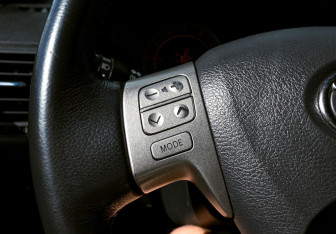 Подержанный автомобиль Toyota Corolla Sedan 2007 года (13 фото)