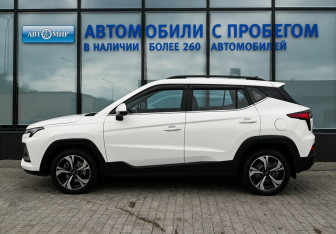 Подержанный автомобиль Москвич 3 2024 года (2 фото)