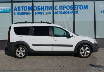 Подержанный автомобиль LADA (ВАЗ) Largus Wagon 2018 года (6 фото)