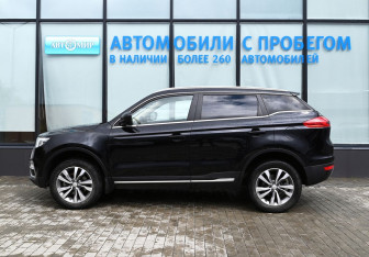 Подержанный автомобиль Geely Atlas 2021 года (2 фото)
