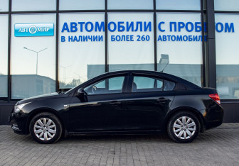 Подержанный автомобиль Chevrolet Cruze Sedan 2012 года (2 фото)