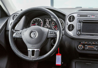 Подержанный автомобиль Volkswagen Tiguan 2012 года (11 фото)
