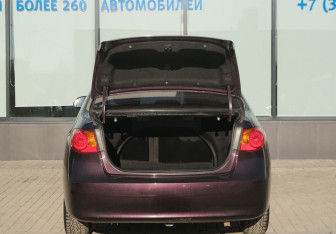 Подержанный автомобиль Hyundai Elantra Sedan 2008 года (20 фото)