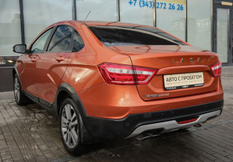 Подержанный автомобиль LADA (ВАЗ) Vesta Sedan 2021 года (3 фото)