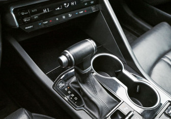 Подержанный автомобиль Kia K5 2021 года (16 фото)