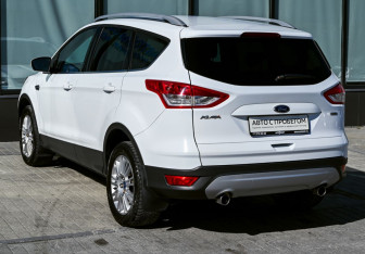 Подержанный автомобиль Ford Kuga 2014 года (3 фото)