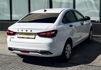 Подержанный автомобиль LADA (ВАЗ) Vesta Sedan 2023 года (5 фото)
