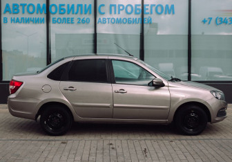 Подержанный автомобиль LADA (ВАЗ) Granta Liftback 2020 года (6 фото)