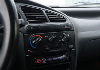 Подержанный автомобиль Chevrolet Lanos 2006 года (11 фото)