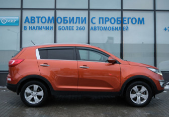 Подержанный автомобиль Kia Sportage 2013 года (6 фото)