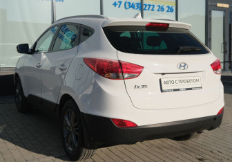 Подержанный автомобиль Hyundai ix35 2014 года (3 фото)