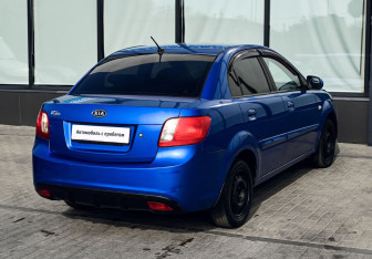 Подержанный автомобиль Kia Rio Sedan 2010 года (5 фото)