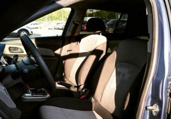Подержанный автомобиль Chevrolet Cruze Wagon 2014 года (13 фото)