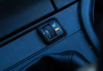 Подержанный автомобиль Chevrolet Viva 2005 года (13 фото)