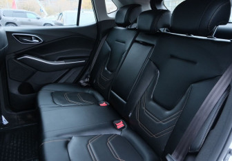 Подержанный автомобиль Москвич 3 2024 года (18 фото)