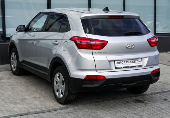 Подержанный автомобиль Hyundai Creta 2019 года (3 фото)