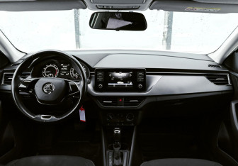 Подержанный автомобиль Skoda Rapid Liftback 2020 года (10 фото)