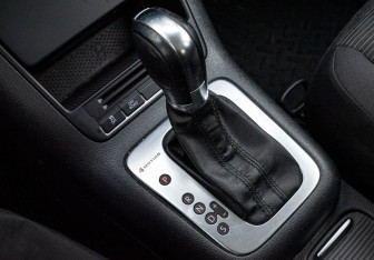 Подержанный автомобиль Volkswagen Tiguan 2011 года (15 фото)