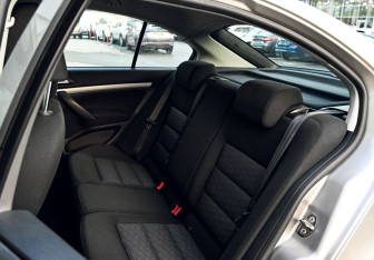 Подержанный автомобиль Skoda Octavia Liftback 2012 года (15 фото)