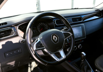 Подержанный автомобиль Renault Arkana 2019 года (10 фото)