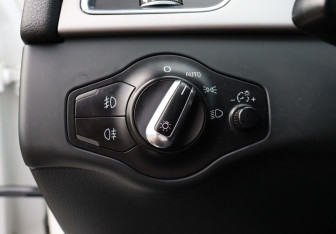 Подержанный автомобиль Audi A4 allroad 2013 года (17 фото)