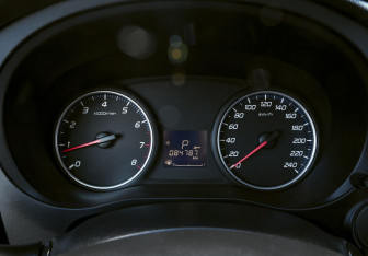 Подержанный автомобиль Mitsubishi Outlander 2018 года (9 фото)