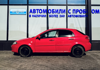 Подержанный автомобиль Chevrolet Lacetti Hatchback 2005 года (2 фото)