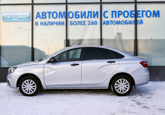 Подержанный автомобиль LADA (ВАЗ) Vesta Sedan 2019 года (2 фото)
