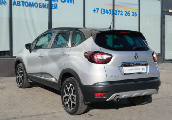 Подержанный автомобиль Renault Kaptur 2018 года (3 фото)