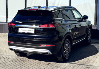 Подержанный автомобиль Geely Atlas Pro 2023 года (5 фото)