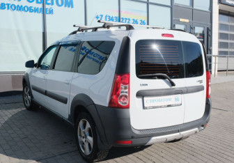 Подержанный автомобиль LADA (ВАЗ) Largus Wagon 2018 года (3 фото)