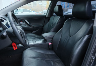 Подержанный автомобиль Toyota Camry Sedan 2007 года (10 фото)