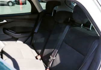 Подержанный автомобиль Ford Focus Hatchback 2016 года (17 фото)