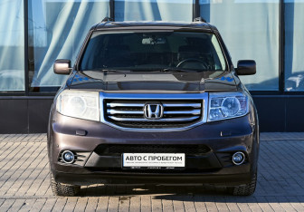 Подержанный автомобиль Honda Pilot 2013 года (8 фото)