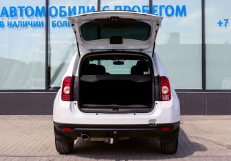 Подержанный автомобиль Renault Duster 2012 года (18 фото)