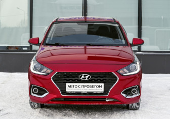 Подержанный автомобиль Hyundai Solaris Sedan 2017 года (8 фото)