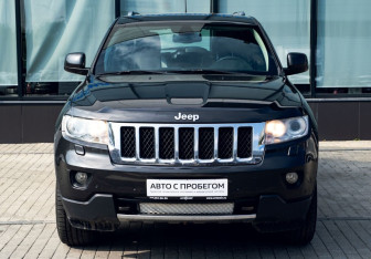 Подержанный автомобиль Jeep Grand Cherokee 2011 года (8 фото)