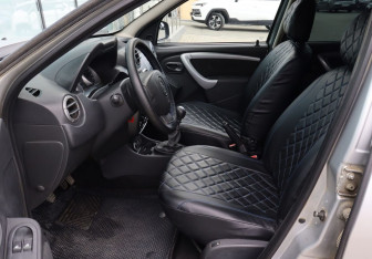 Подержанный автомобиль Renault Duster 2012 года (13 фото)