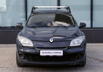 Подержанный автомобиль Renault Megane Hatchback 2013 года (8 фото)