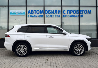 Подержанный автомобиль Geely Monjaro 2024 года (6 фото)