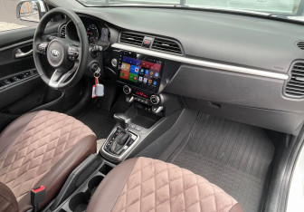 Подержанный автомобиль Kia Rio Hatchback 2019 года (10 фото)