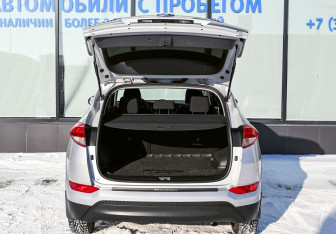 Подержанный автомобиль Hyundai Tucson 2016 года (20 фото)