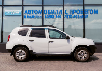 Подержанный автомобиль Renault Duster 2012 года (6 фото)