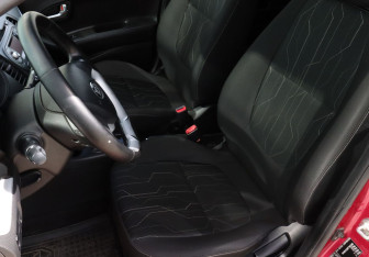 Подержанный автомобиль Kia Picanto 2014 года (16 фото)
