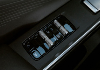 Подержанный автомобиль Geely Cityray 2024 года (12 фото)