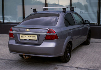Подержанный автомобиль Chevrolet Aveo Sedan 2011 года (5 фото)